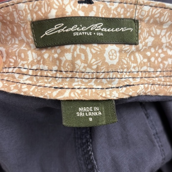 Eddie Bauer ladies shorts - Picture 3 of 5